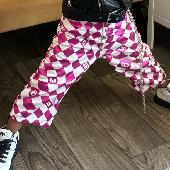 Electric Pink Maison Margiela Mm6 checkerboard pants size 4T in great condition - Picture 2 of 3